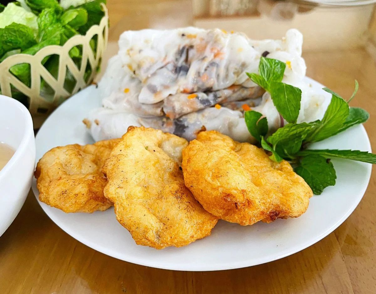 Chả mực Hạ Long có gì đặc biệt mà ai cũng yêu thích đến vậy?