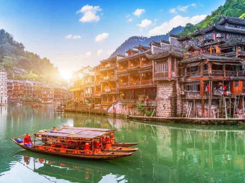 Tour Trung Quốc Trọn Gói: Bao Gồm Ăn Ở, Vé Máy Bay Và Hướng Dẫn Viên