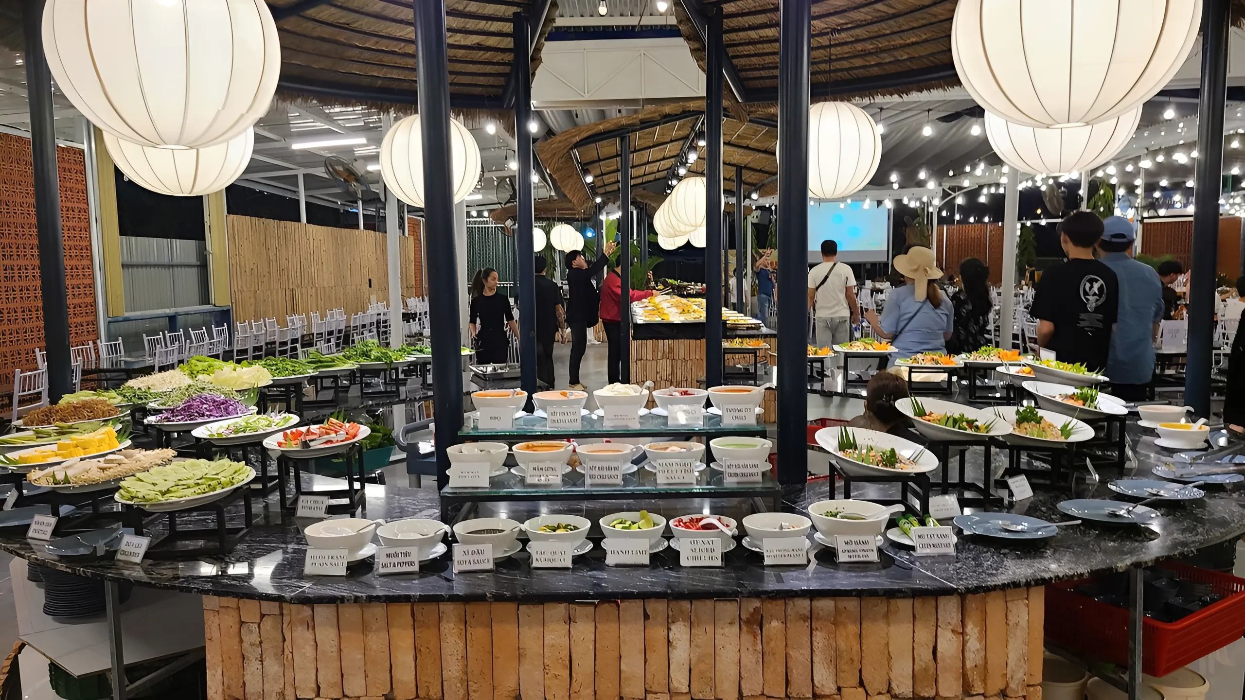 Roly Buffet – Buffet BBQ không khói hiện đại