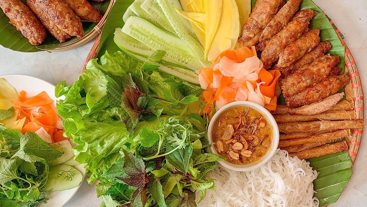 Quán nem nướng Đặng Văn Quyên