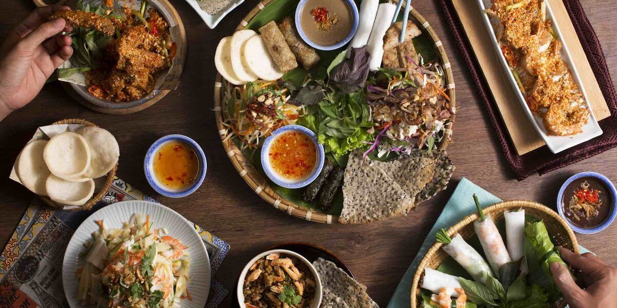 Ăn vặt Nha Trang hấp dẫn với hương vị miền Trung và giá cả bình dân