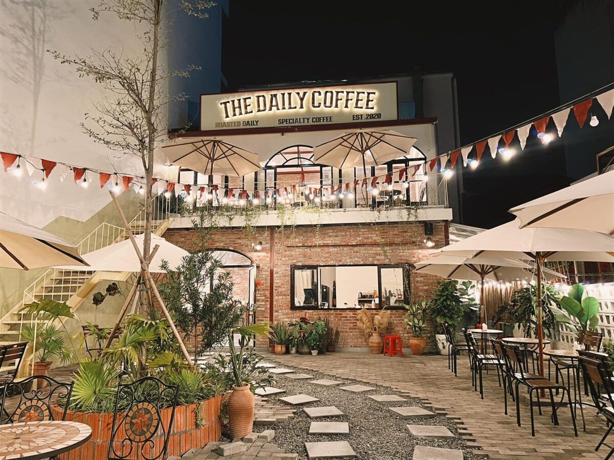 The Daily Coffee – Không gian mở giữa lòng phố biển