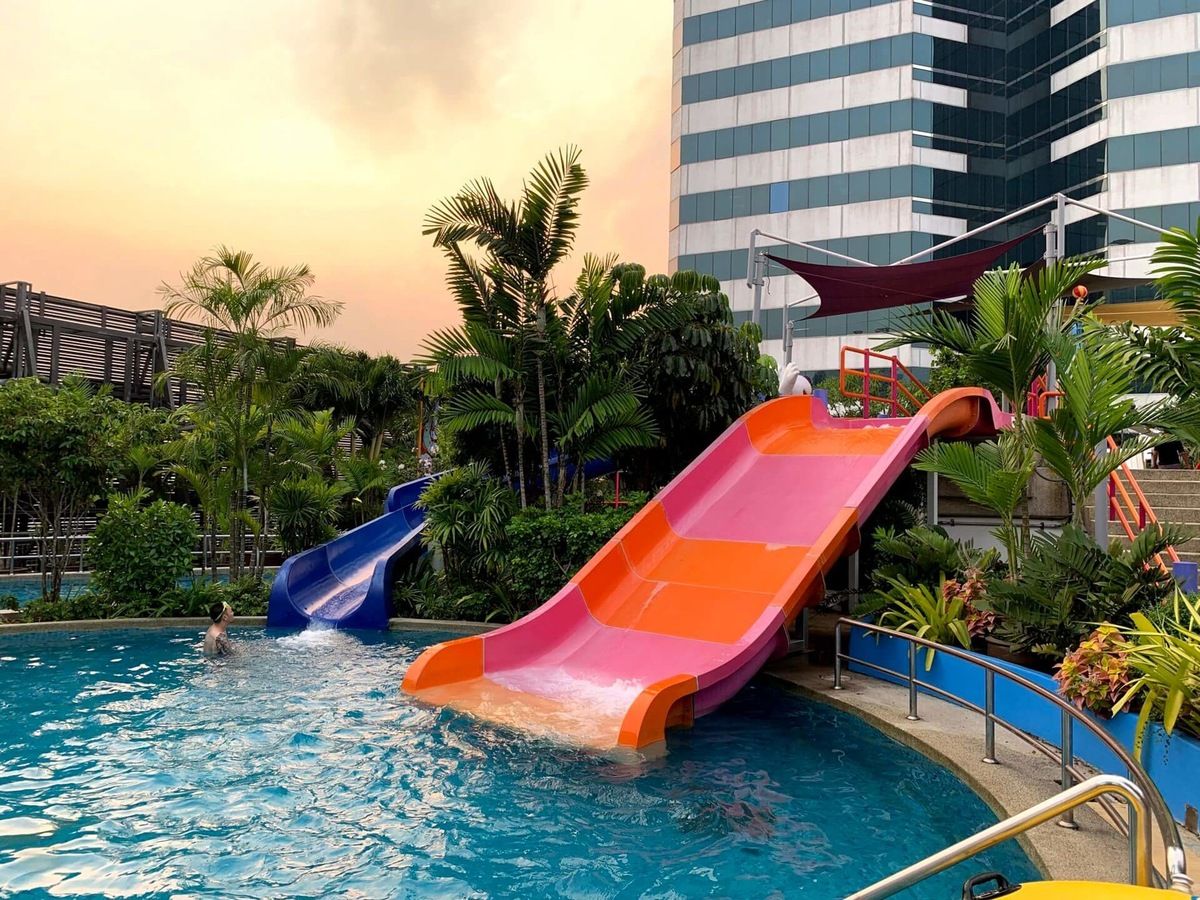 Poby’s Family Pool