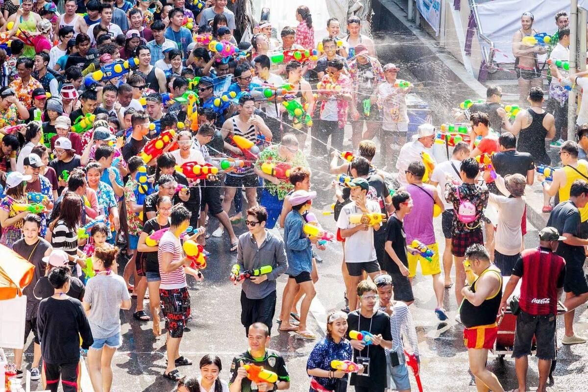 Lễ hội té nước Songkran