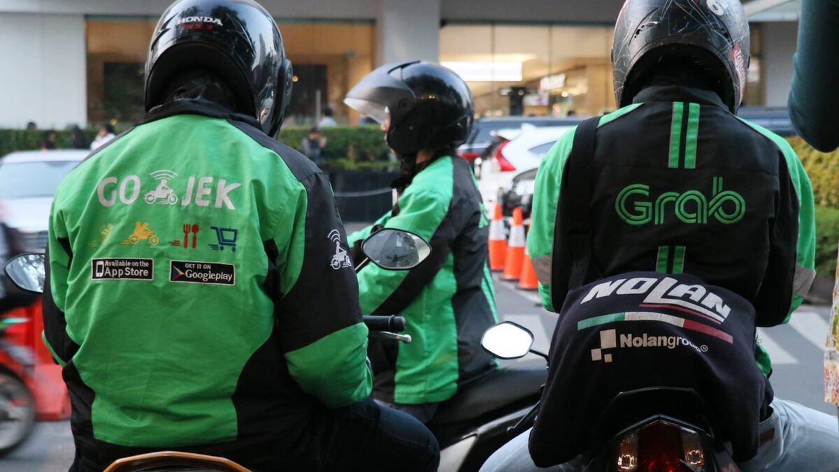 Di chuyển bằng taxi hoặc Grab – Tiện lợi và thoải mái