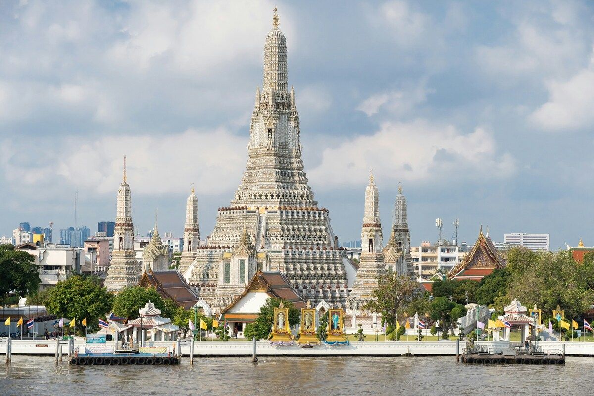 Wat Arun (Chùa Bình Minh)