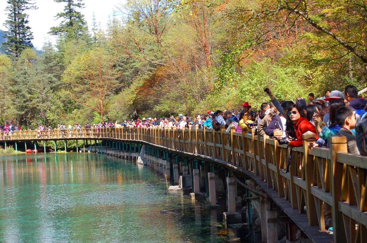 Ít mưa, dễ di chuyển, thích hợp cho đi tour