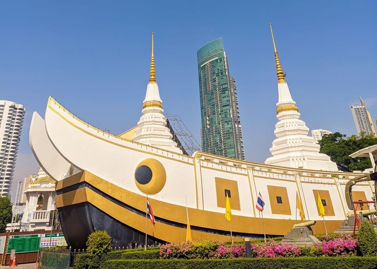 Wat Yannawa (Chùa Thuyền)