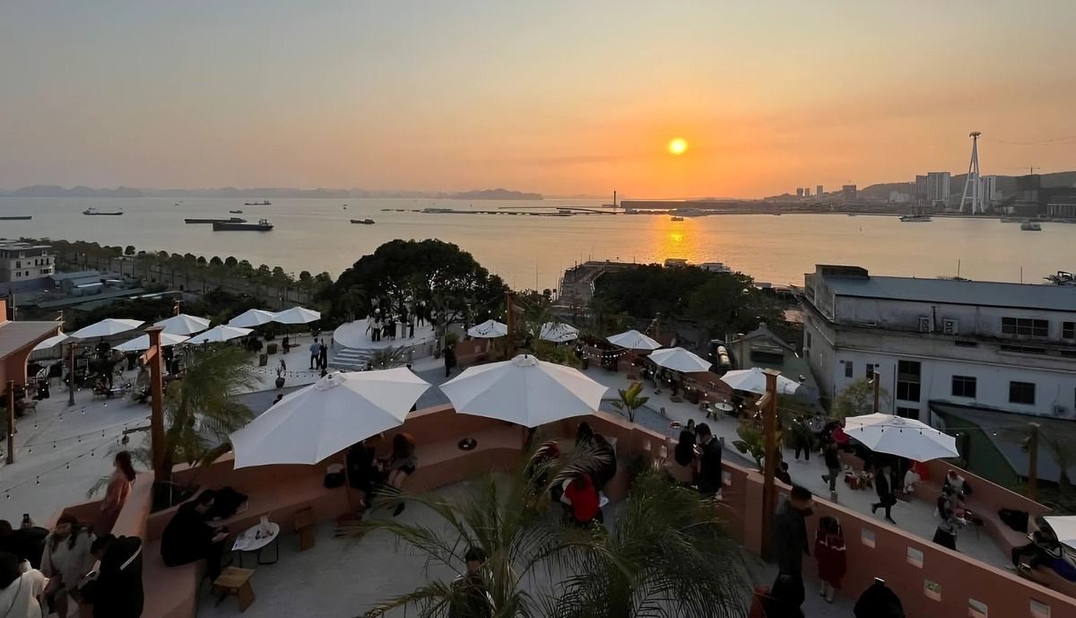 Đồi Mặt Trời Hạ Long – Cafe đẹp ở Hạ Long với view đỉnh cao