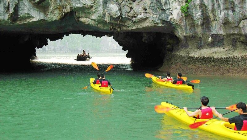 Trải nghiệm chèo kayak