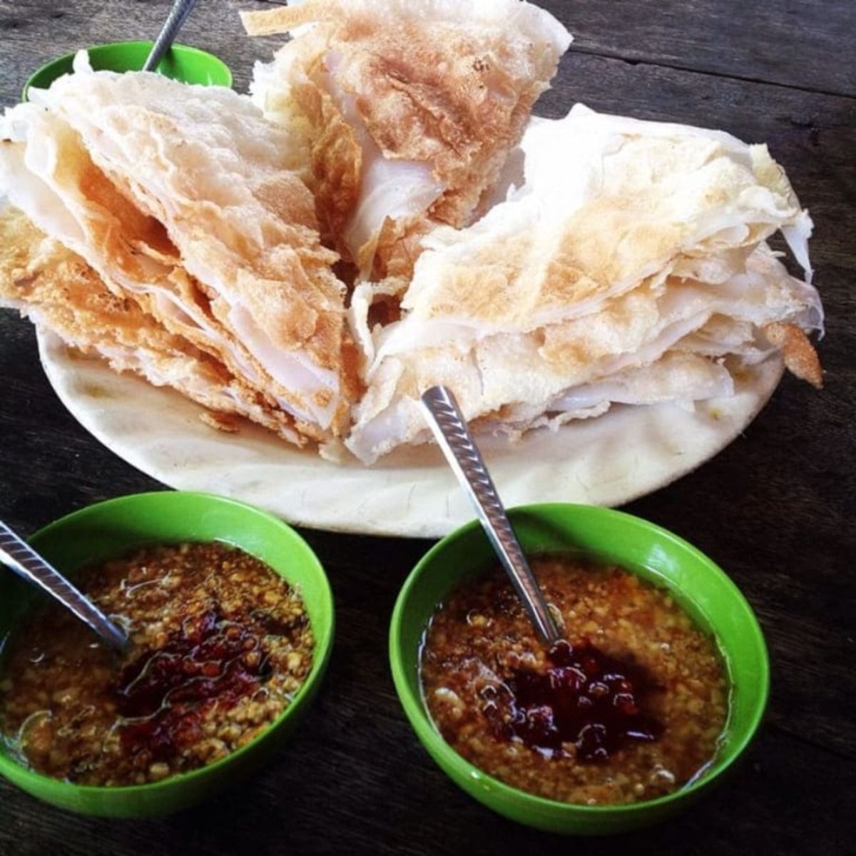 Bánh đập – Hến xào