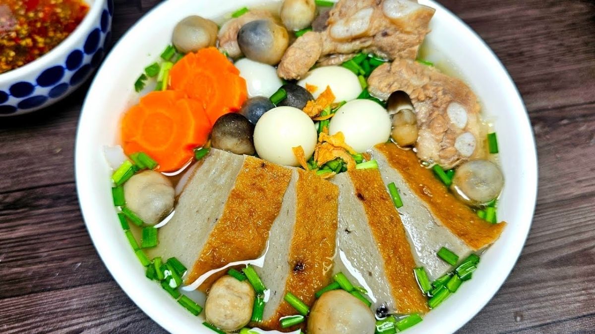 Bánh canh chả cá Nha Trang