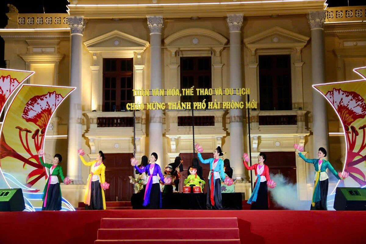Các màn biểu diễn nghệ thuật