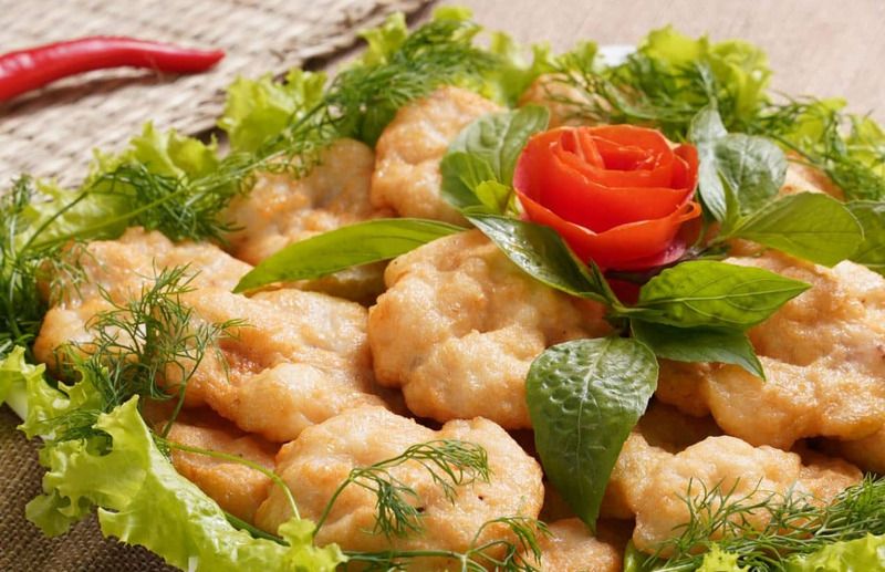Thưởng thức ẩm thực phong phú