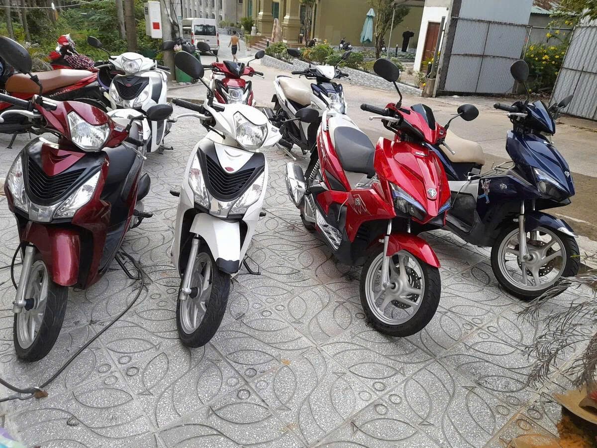 Văn Khoa đặc biệt gây ấn tượng với dịch vụ giao và nhận xe 24/7
