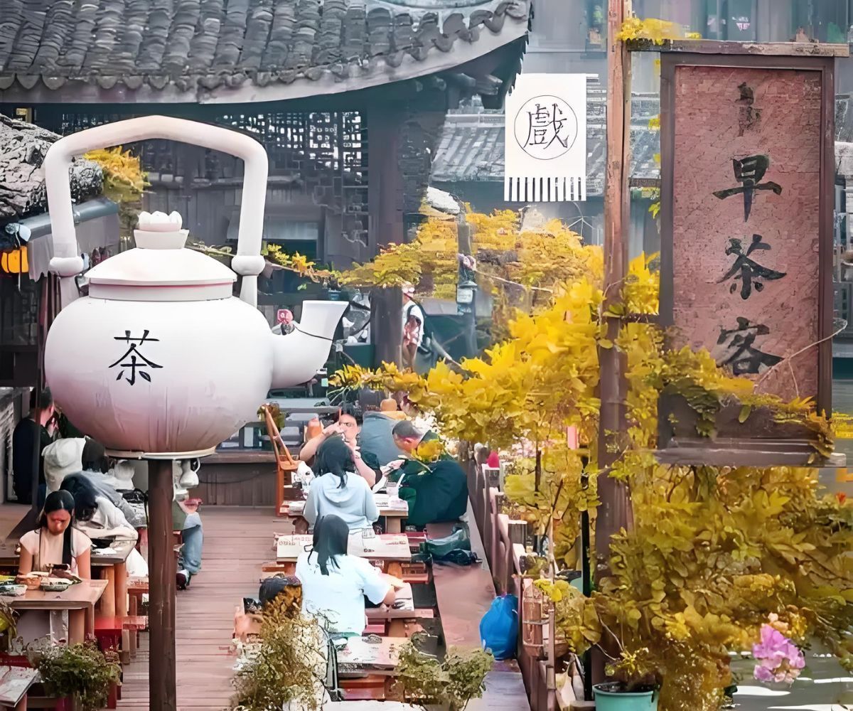 Ô Trấn mùa thu lý tưởng nhưng đông đúc