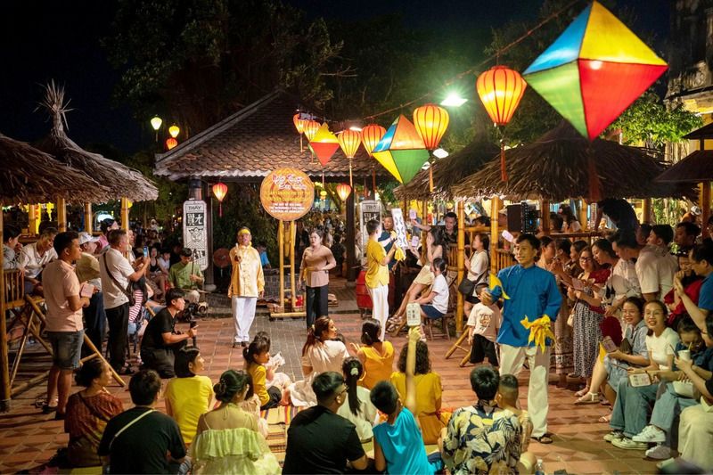Khám phá nghệ thuật dân gian và văn hóa bản địa