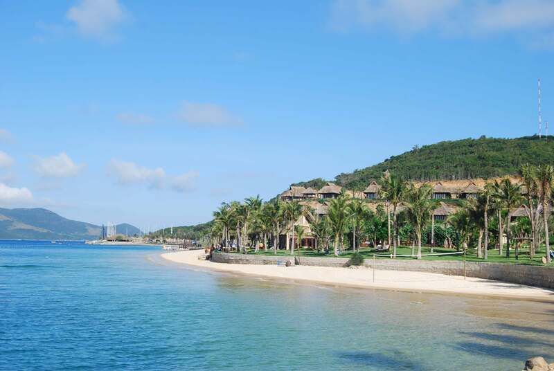 Biển Hòn Tằm