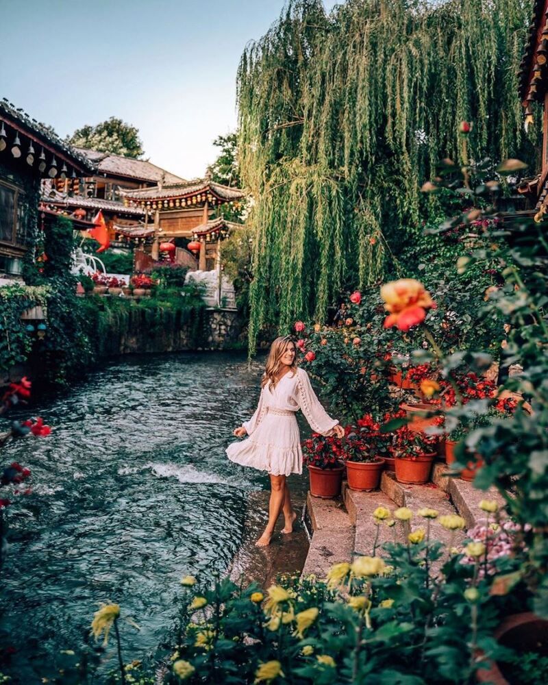 Mùa hạ ở Lệ Giang với những cơn mưa bất chợt