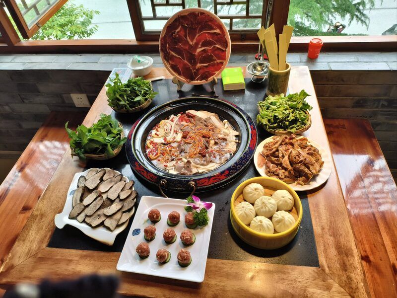 Lẩu bò Yak