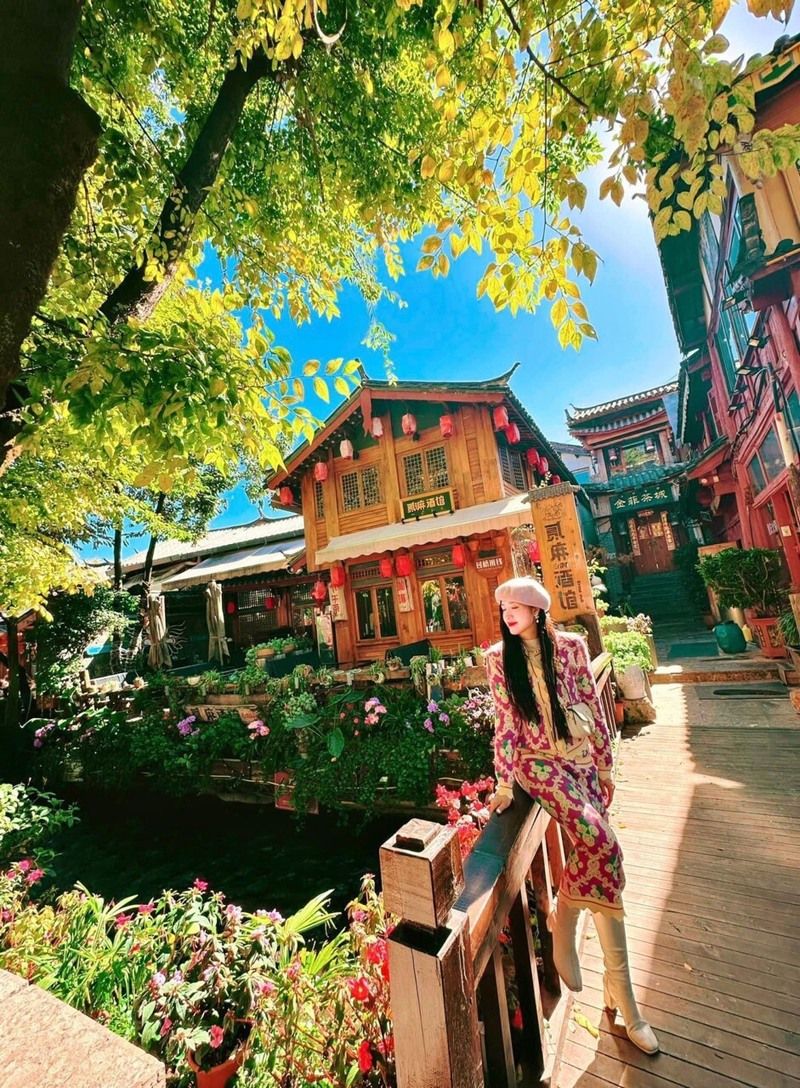 Mùa hạ ở Lệ Giang với những cơn mưa bất chợt