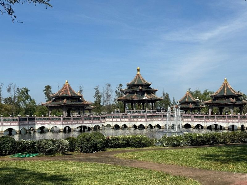 Không chỉ ngắm – còn được cảm văn hóa Thái