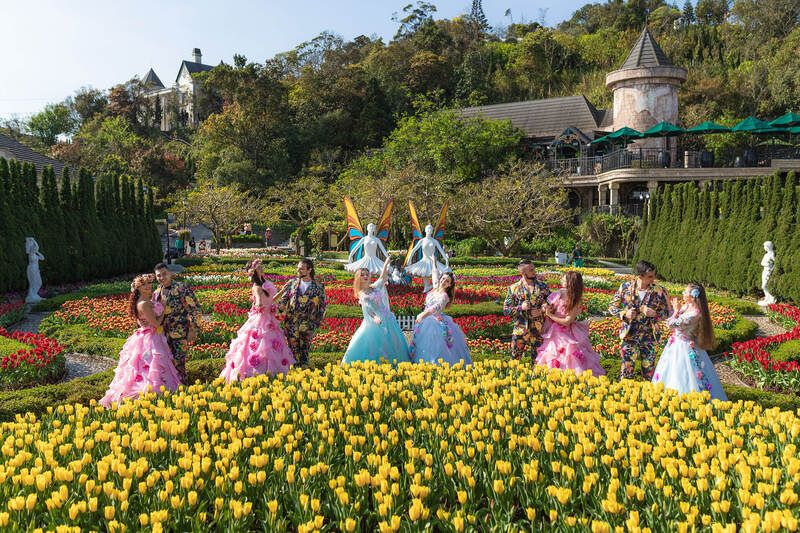 Sống ảo tại các vườn hoa ở Bà Nà Hills