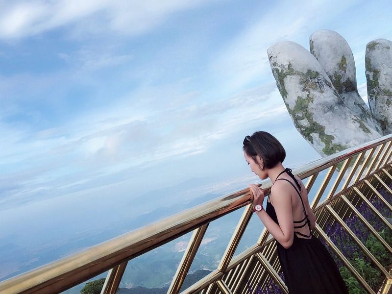 Một vài hình ảnh check-in tại Cầu Vàng Đà Nẵng