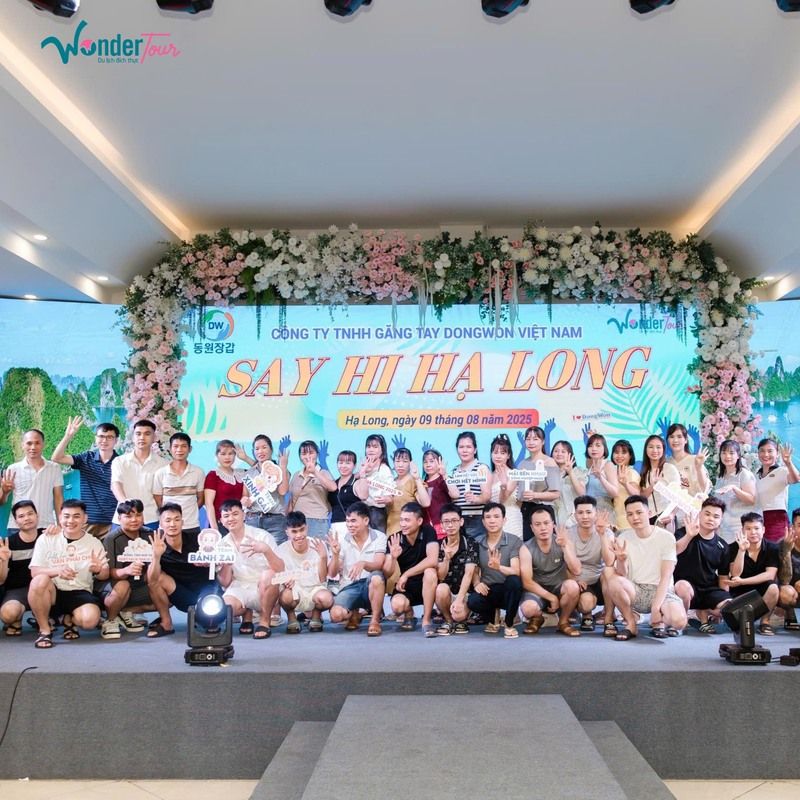 Backdrop team building theo chủ đề công ty
