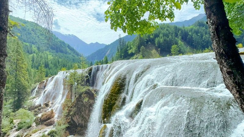 Du lịch Cửu Trại Câu có nguy hiểm không? Có nên đi không?