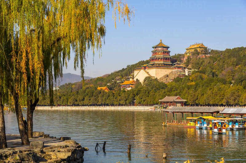 Mùa hạ (tháng 6 – 8): Nắng nhẹ, không quá nóng