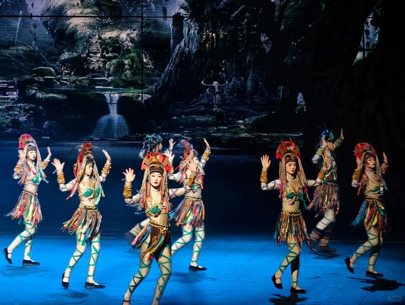 Giá vé của show diễn Lệ Giang Thiên Cổ Tình