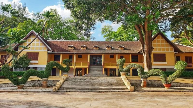 Biệt Điện Bảo Đại tại Hồ Lăk