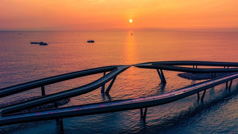 Cầu Hôn (Kiss Bridge)