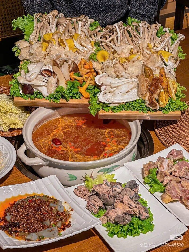 Nguyên liệu tươi ngon và đa dạng