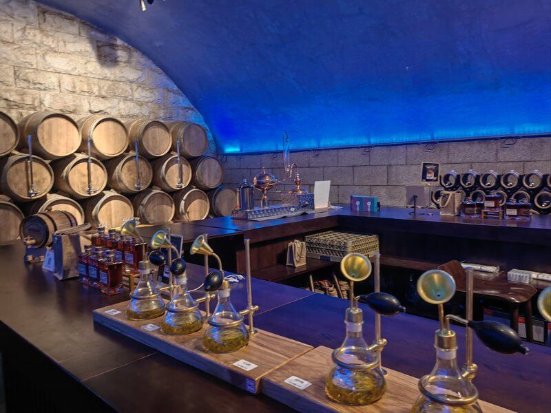 Lâu đài rượu vang Trương Dụ