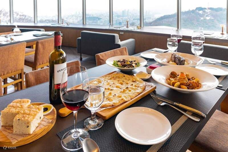 Thưởng thức cafe & nhà hàng trên đỉnh tháp