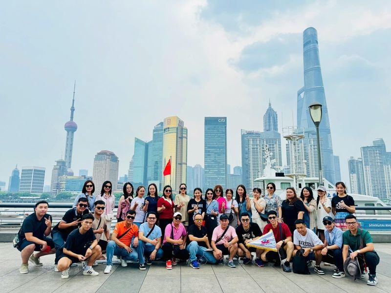 Có hướng dẫn viên hỗ trợ tiếng Việt suốt hành trình