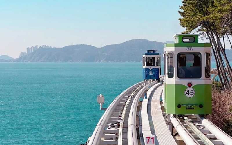 Tàu điện ven biển Haeundae