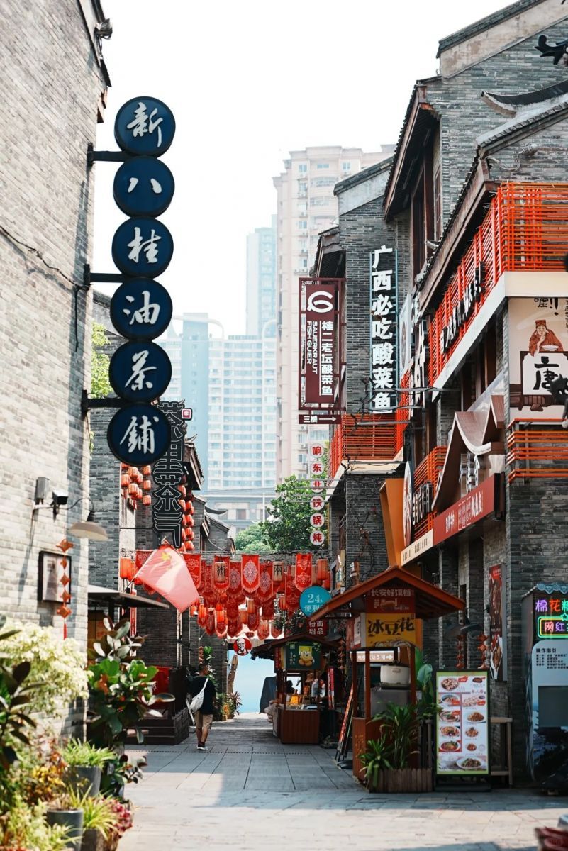 tour image